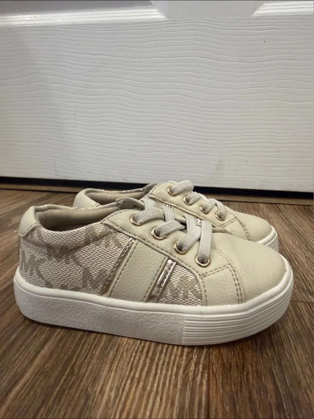 Michael Kors Kids Beige Lace-Up Logo Accent Sneakers